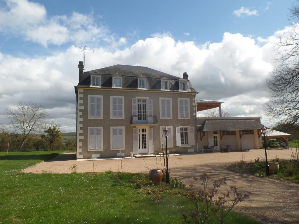 La Maison De Ma Tante Bed and Breakfast Pougues-les-Eaux Esterno foto
